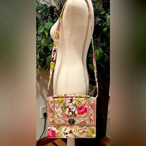 RETIRED: Vera Bradley | Make Me Blush ladies Julia handbag.